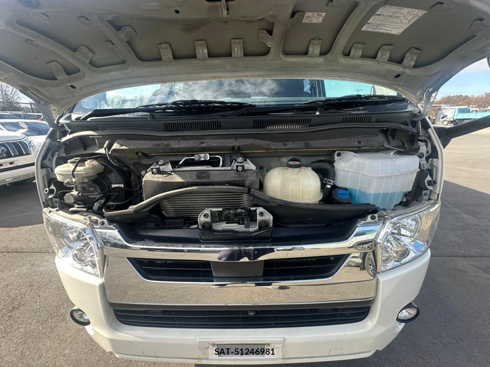 Toyota HIACE VAN 2020 1987280-37