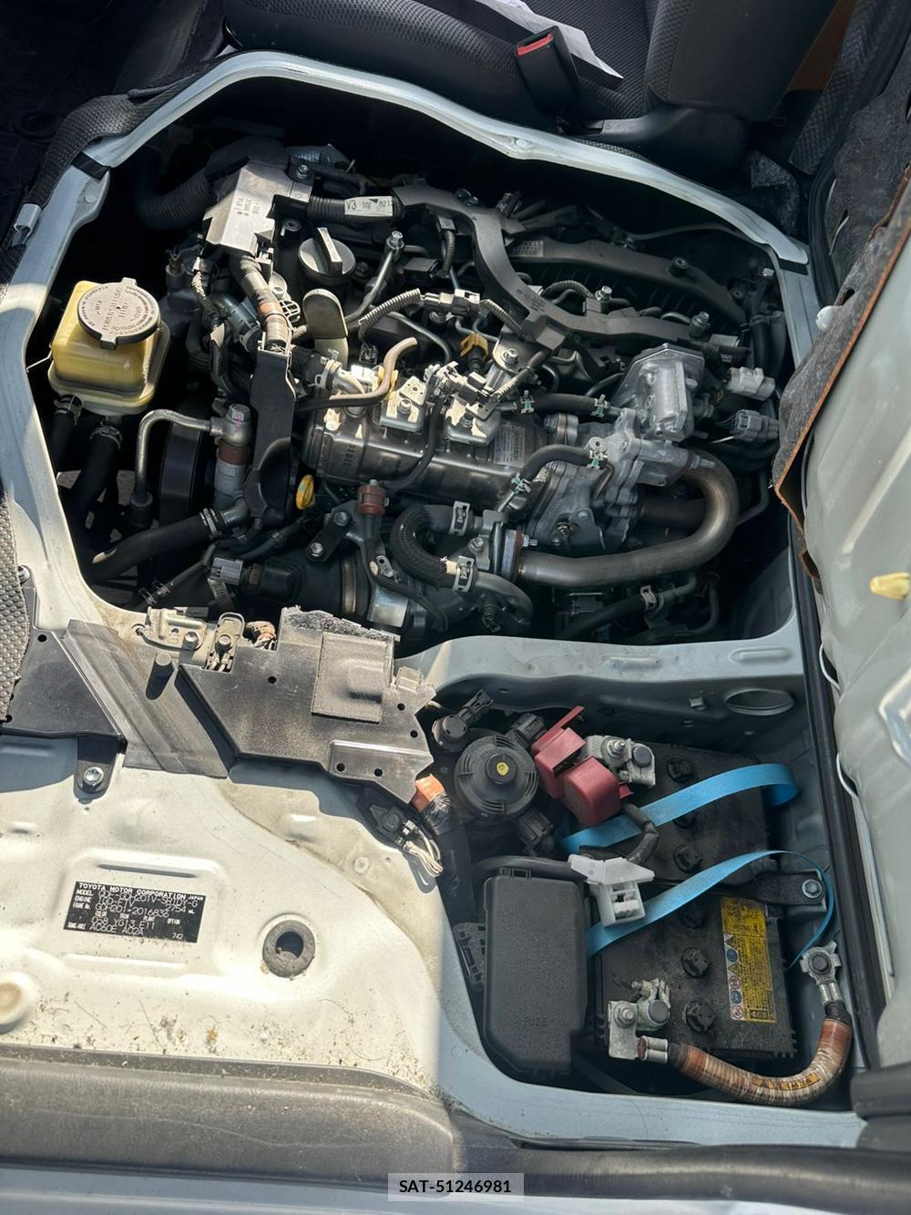 Toyota HIACE VAN 2020 1987280-38