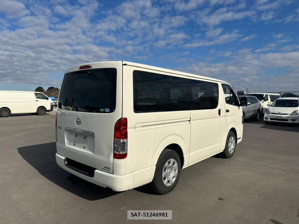 Toyota HIACE VAN 2020 1987280-4