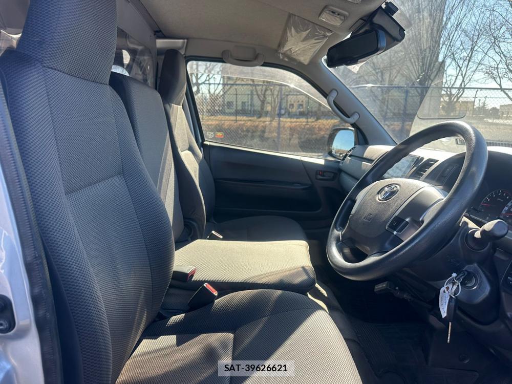 Toyota HIACE VAN 2019 1921004-11