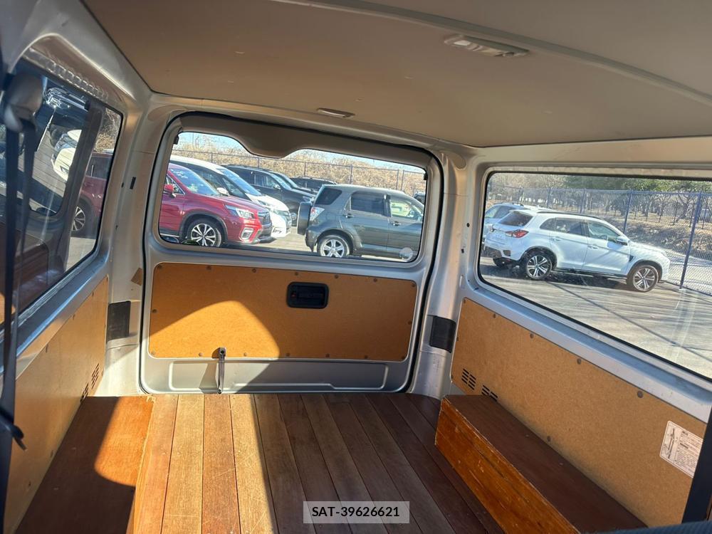 Toyota HIACE VAN 2019 1921004-22