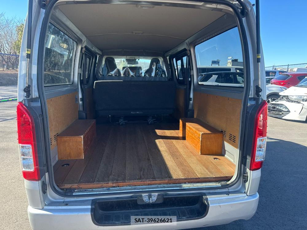 Toyota HIACE VAN 2019 1921004-24