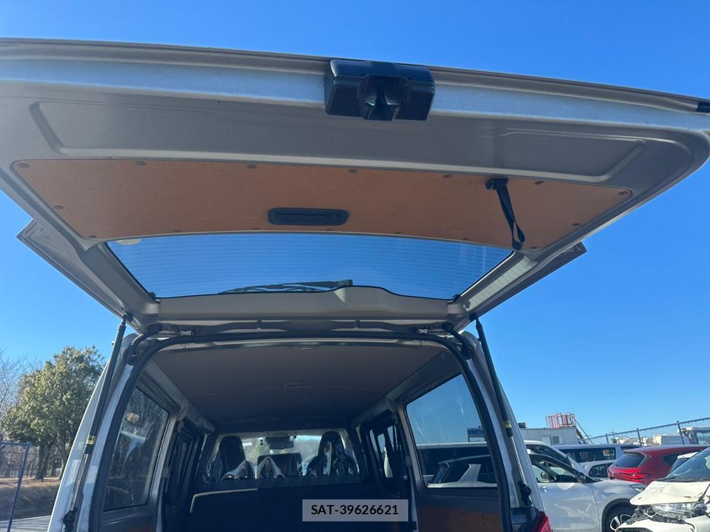 Toyota HIACE VAN 2019 1921004-26