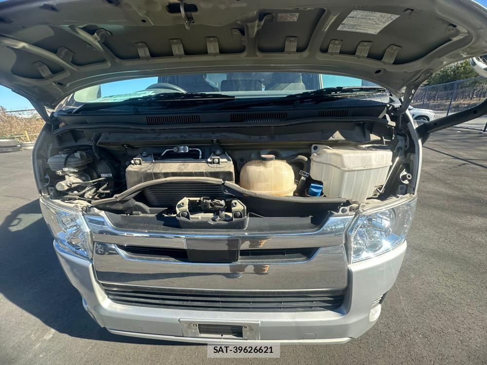 Toyota HIACE VAN 2019 1921004-38