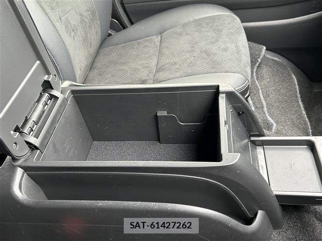 Toyota HIACE VAN 2020-03 4593381-18