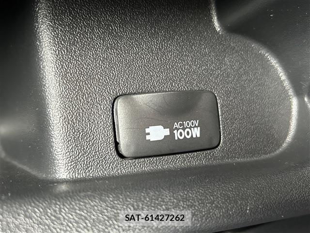 Toyota HIACE VAN 2020-03 4593381-19