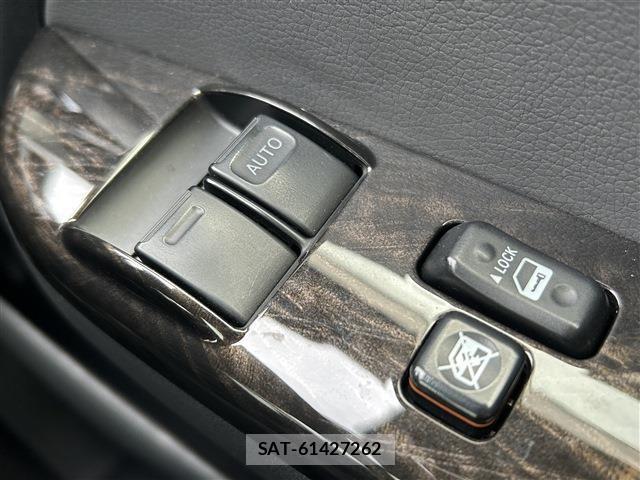 Toyota HIACE VAN 2020-03 4593381-21