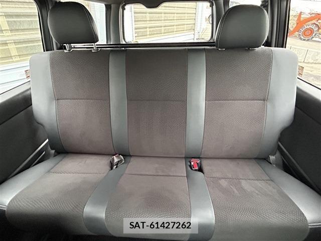 Toyota HIACE VAN 2020-03 4593381-24