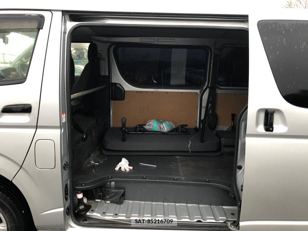 Toyota HIACE VAN 2019 5358331-9