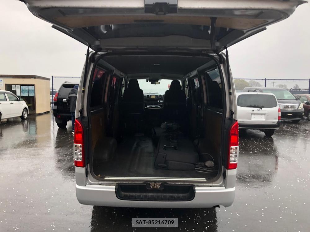 Toyota HIACE VAN 2019 5358331-28