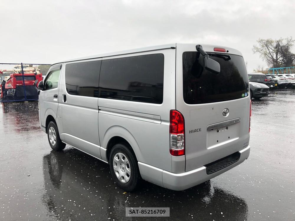 Toyota HIACE VAN 2019 5358331-2