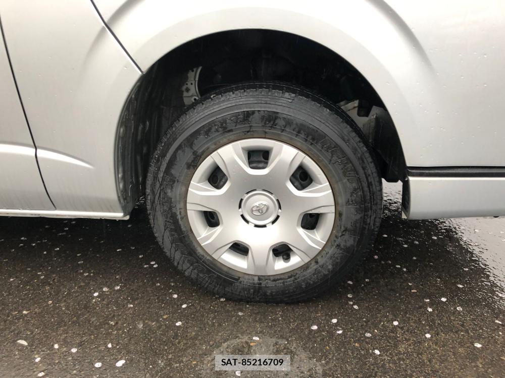 Toyota HIACE VAN 2019 5358331-30