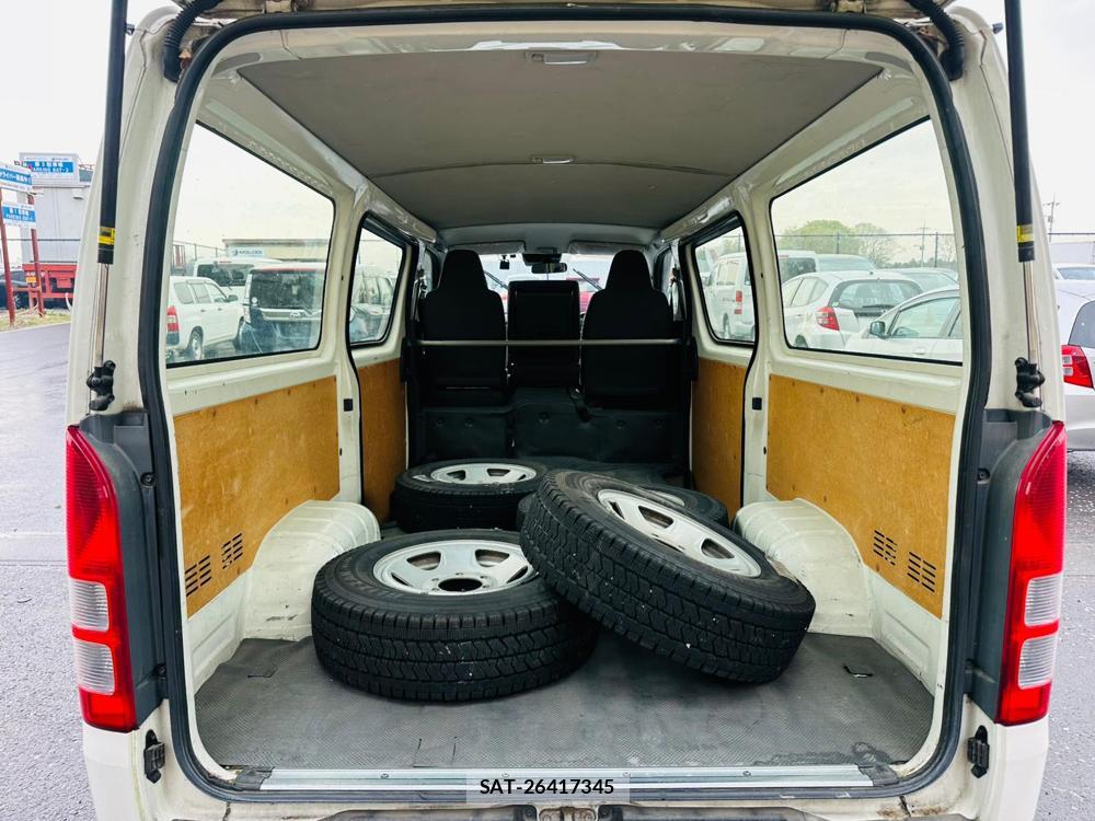 Toyota HIACE VAN 2020 5852479-25