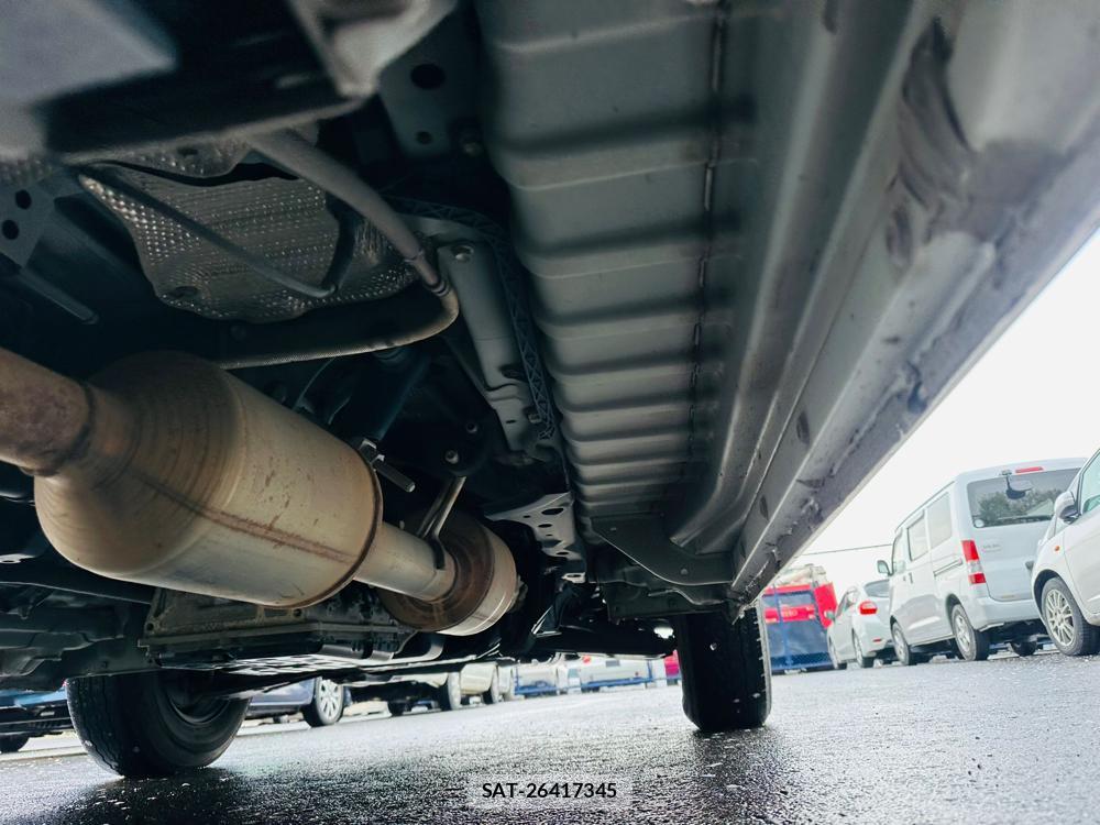 Toyota HIACE VAN 2020 5852479-37