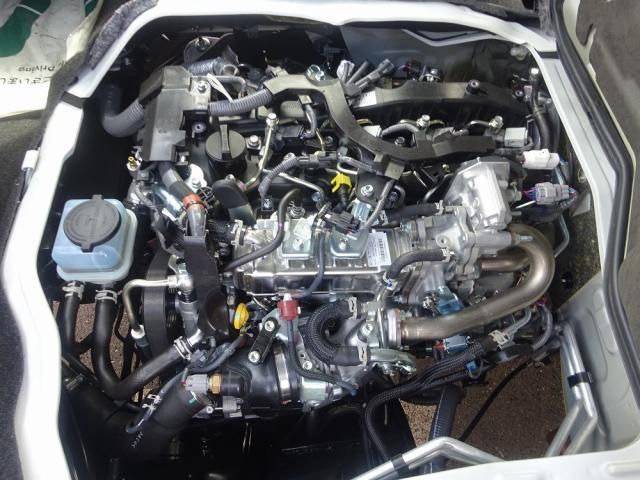 Toyota HIACE VAN 2026-01 6050455-10