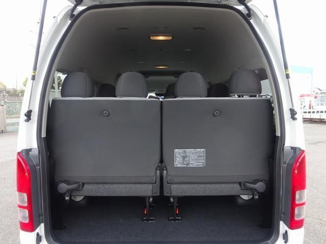 Toyota HIACE VAN 2026-01 6050455-20