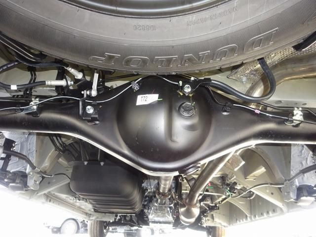 Toyota HIACE VAN 2026-01 6050455-8