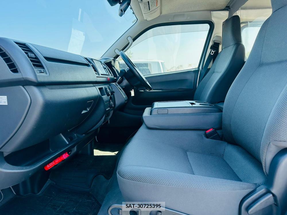 Toyota HIACE VAN 2019 4668273-10