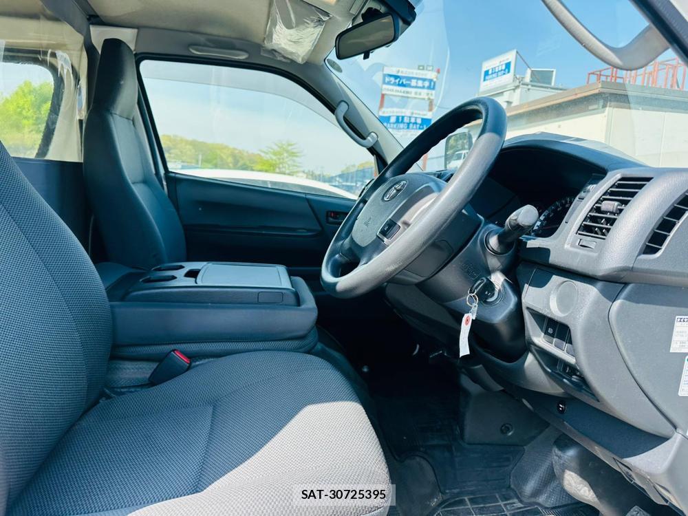 Toyota HIACE VAN 2019 4668273-11