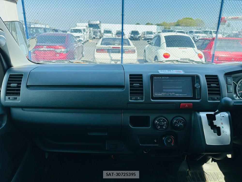 Toyota HIACE VAN 2019 4668273-17
