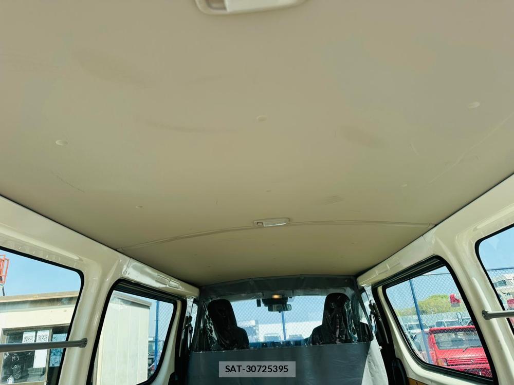 Toyota HIACE VAN 2019 4668273-24