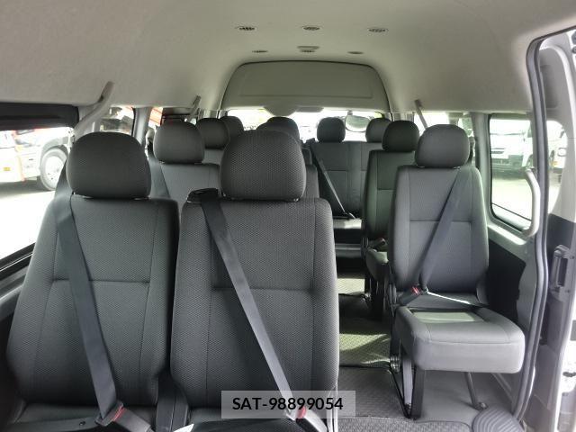 Toyota HIACE VAN 2021-08 6676175-12