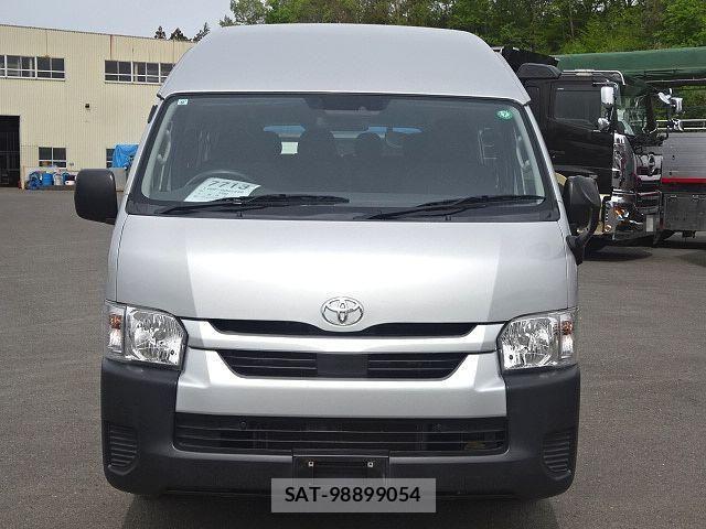 Toyota HIACE VAN 2021-08 6676175-1