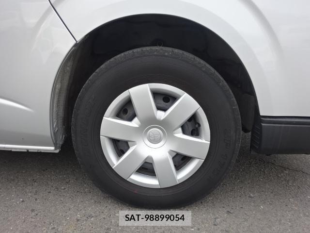 Toyota HIACE VAN 2021-08 6676175-26