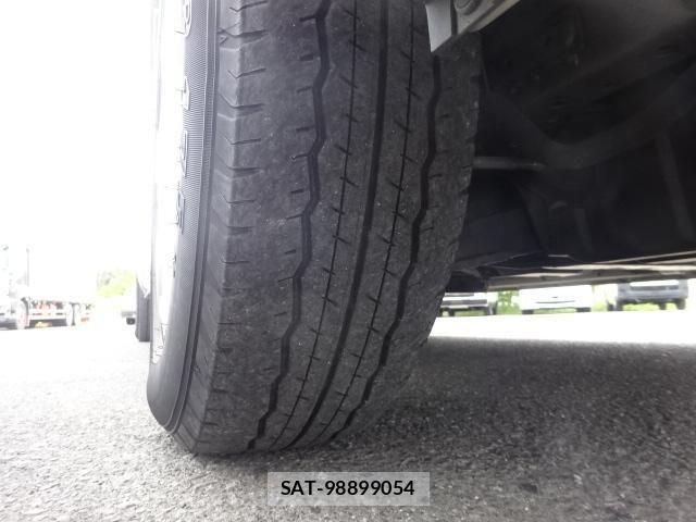 Toyota HIACE VAN 2021-08 6676175-28