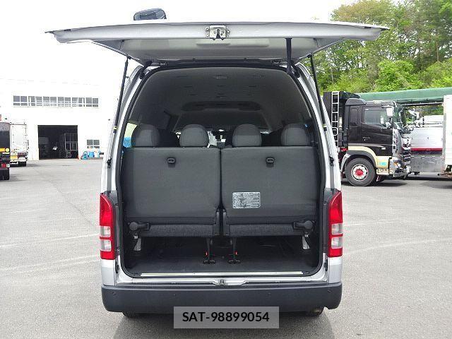 Toyota HIACE VAN 2021-08 6676175-8