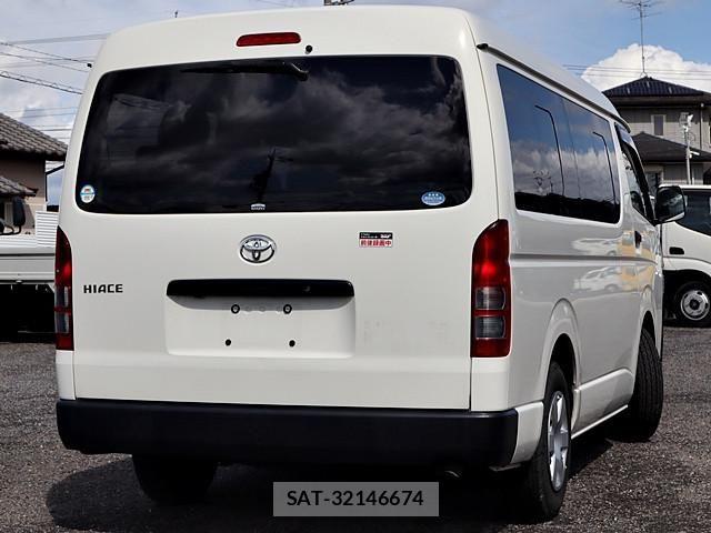 Toyota HIACE VAN 2020-04 6676176-2