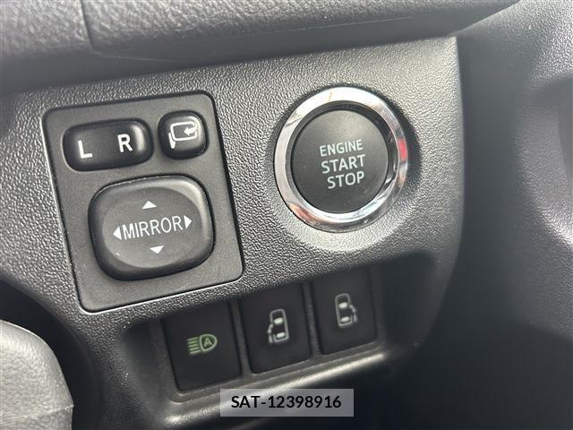 Toyota HIACE VAN 2022-08 6751799-12