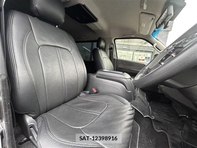 Toyota HIACE VAN 2022-08 6751799-21