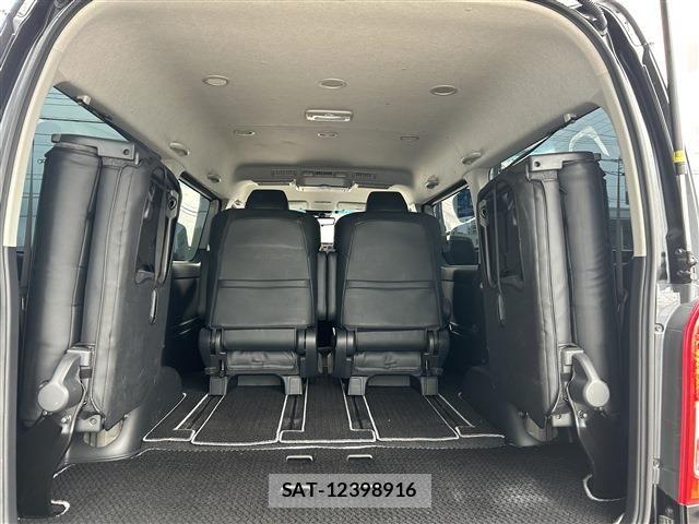 Toyota HIACE VAN 2022-08 6751799-27