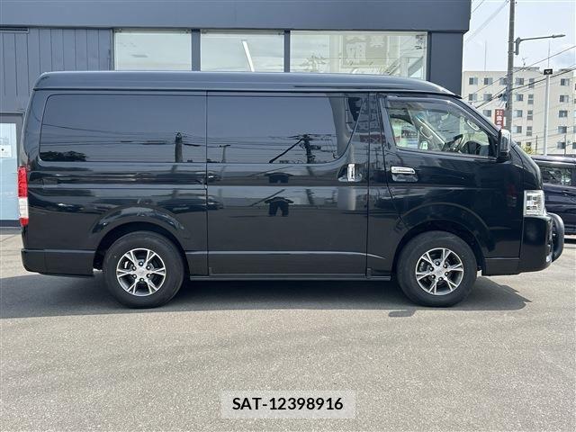 Toyota HIACE VAN 2022-08 6751799-2