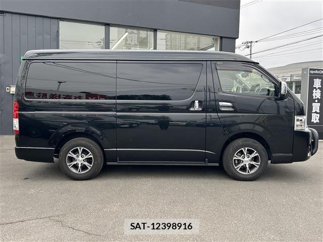 Toyota HIACE VAN 2022-08 6751799-4