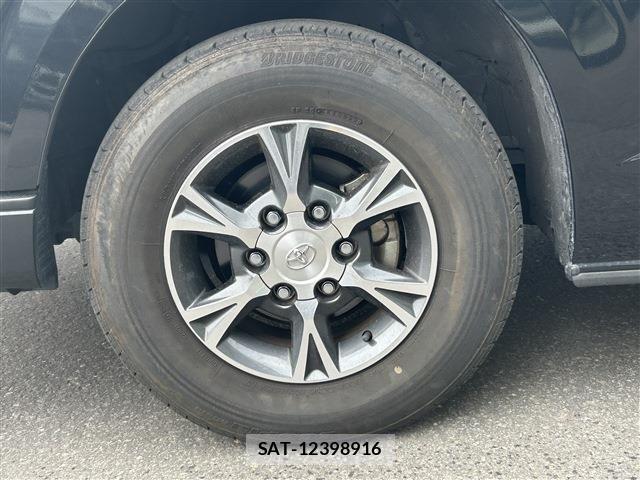 Toyota HIACE VAN 2022-08 6751799-7