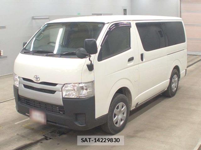 Toyota HIACE VAN 2020 6762415-0
