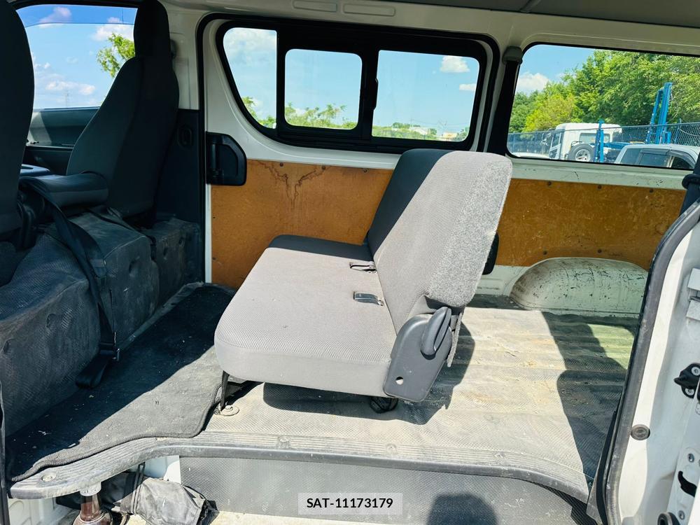 Toyota HIACE VAN 2019 6700940-9