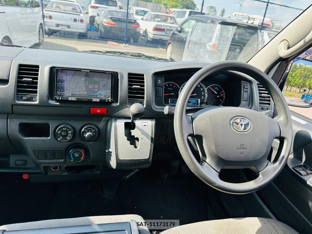 Toyota HIACE VAN 2019 6700940-13