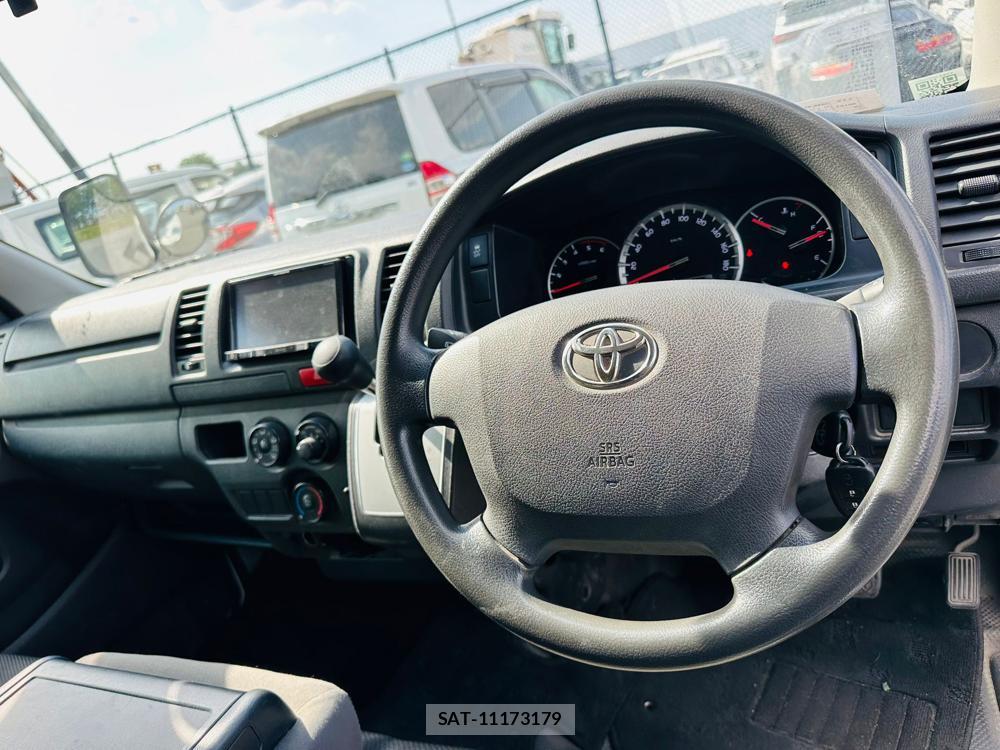 Toyota HIACE VAN 2019 6700940-14