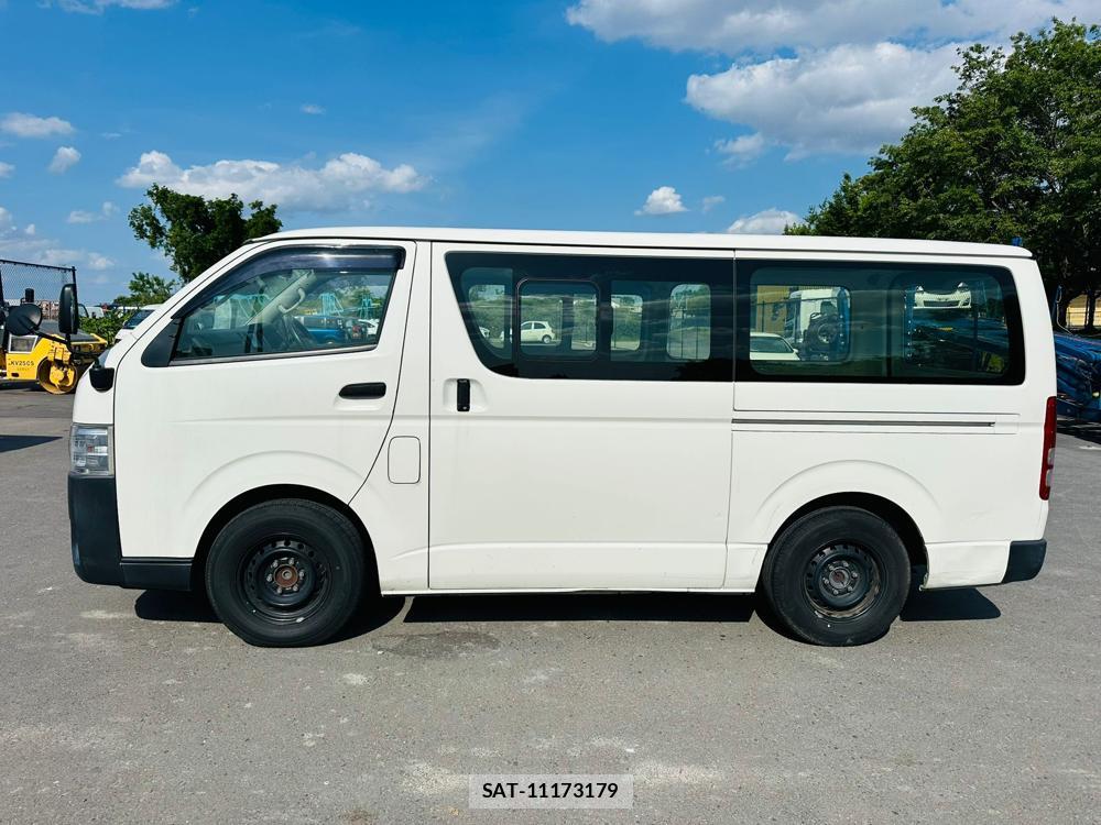 Toyota HIACE VAN 2019 6700940-1