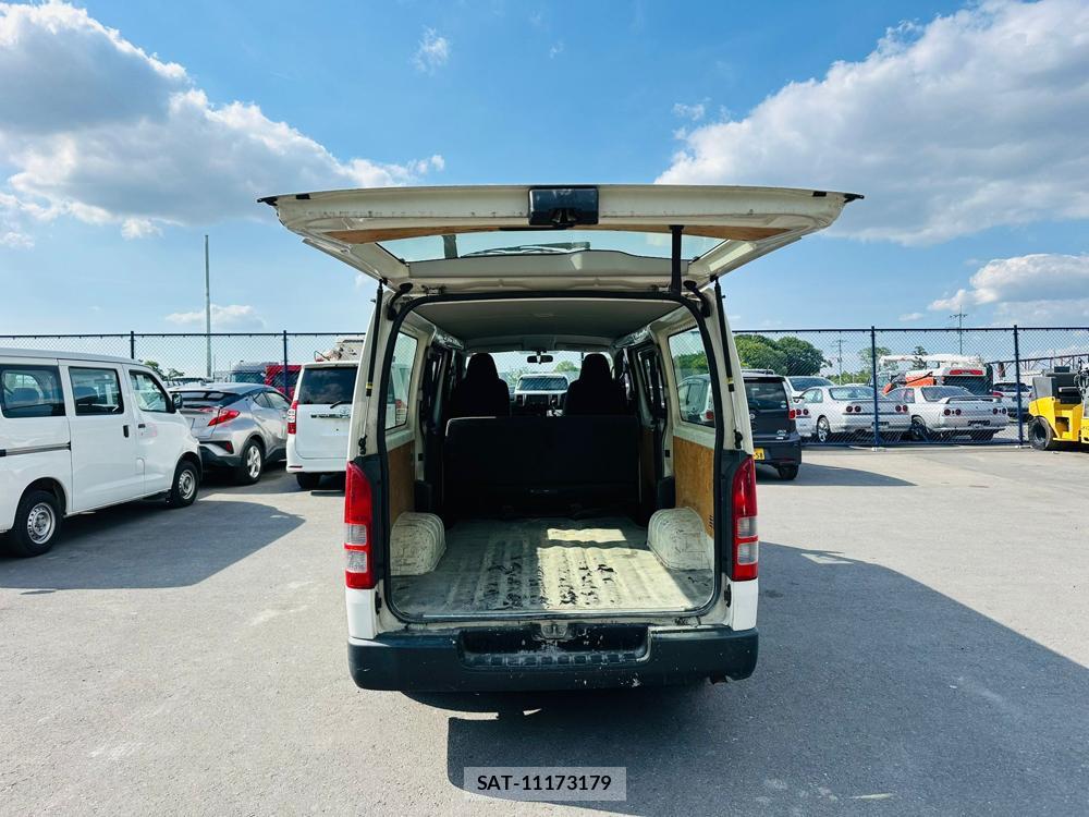 Toyota HIACE VAN 2019 6700940-26