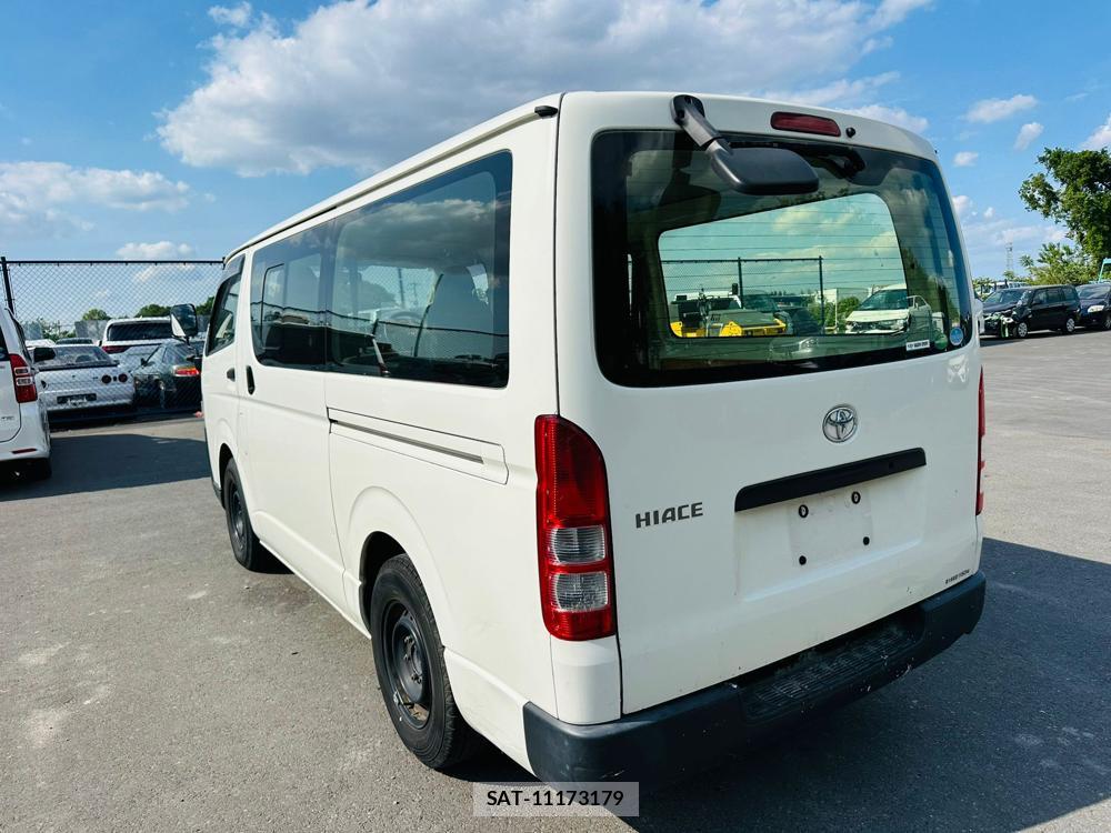 Toyota HIACE VAN 2019 6700940-2