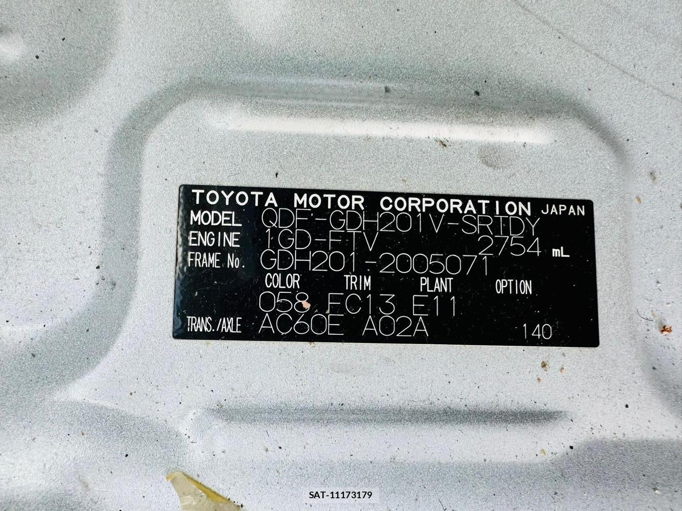 Toyota HIACE VAN 2019 6700940-39