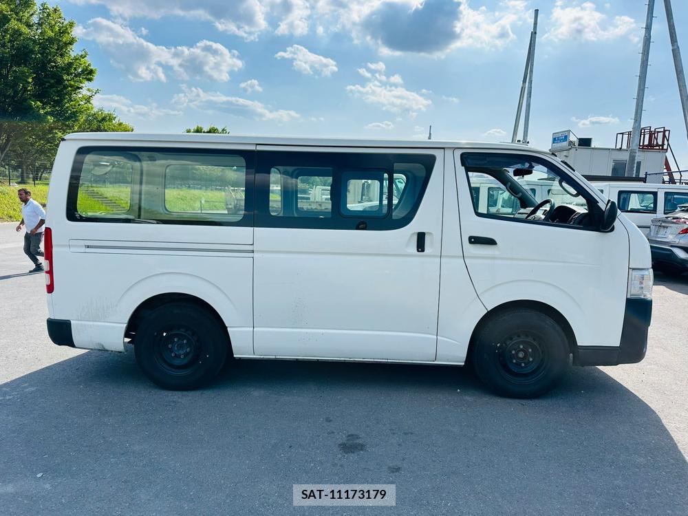 Toyota HIACE VAN 2019 6700940-5