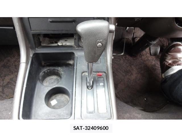 Toyota HIACE VAN 2000-05 6791073-12