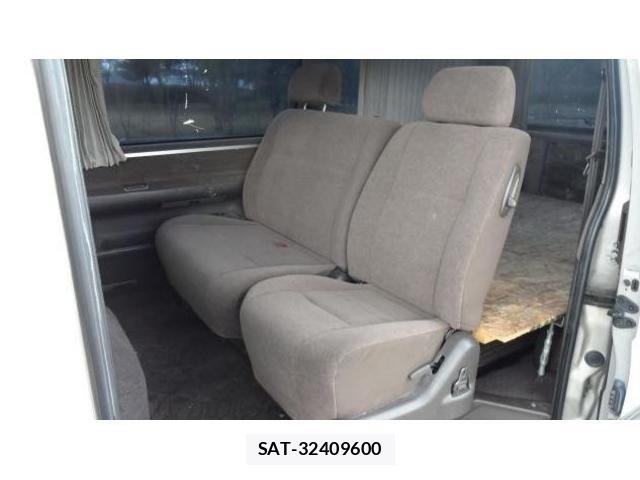Toyota HIACE VAN 2000-05 6791073-17