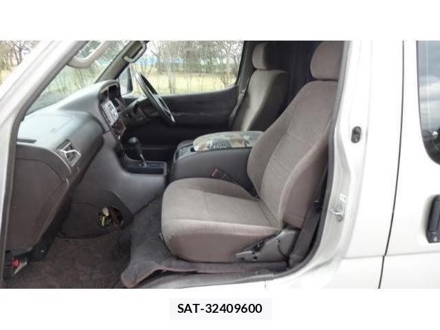 Toyota HIACE VAN 2000-05 6791073-6