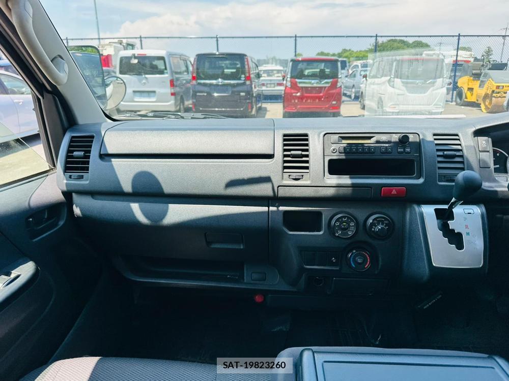 Toyota HIACE VAN 2019 6714470-16